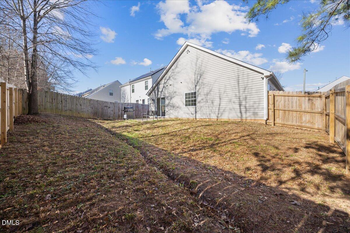 1412 Ricochet Drive Raleigh, NC 27610 - Photo 31 of 41 37-2A1A3856
