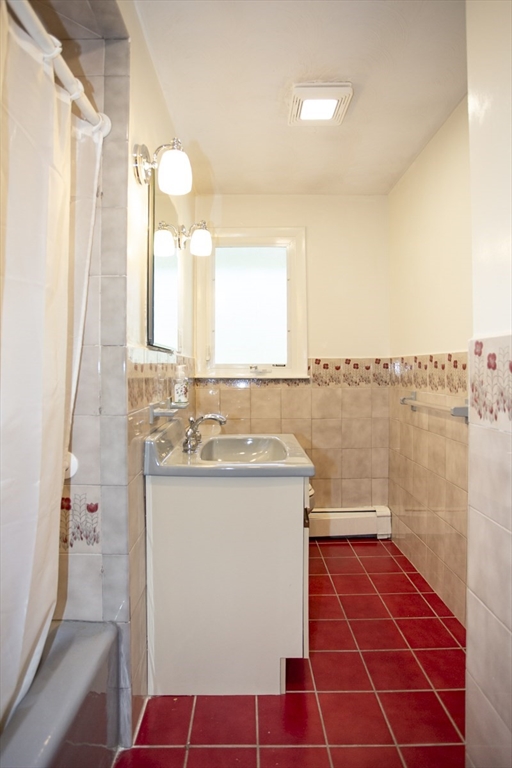 11 Mary Agnes Road Framingham, MA 01701 - Photo 11 of 20 Gallery Image 11