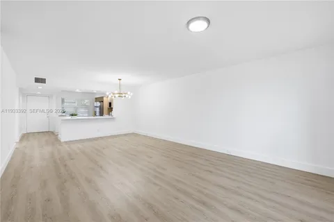 $290,000 | 1101 Southwest 128th Terrace, Unit 313C, Pembroke Pines, FL 33027