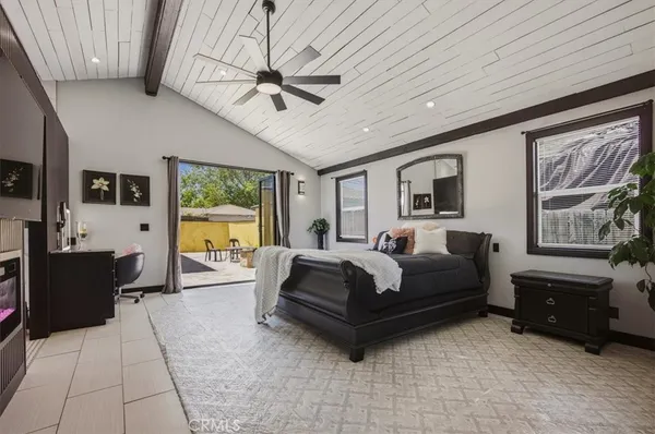 $1,227,000 | 3431 Myrtle Avenue, Long Beach, CA 90807