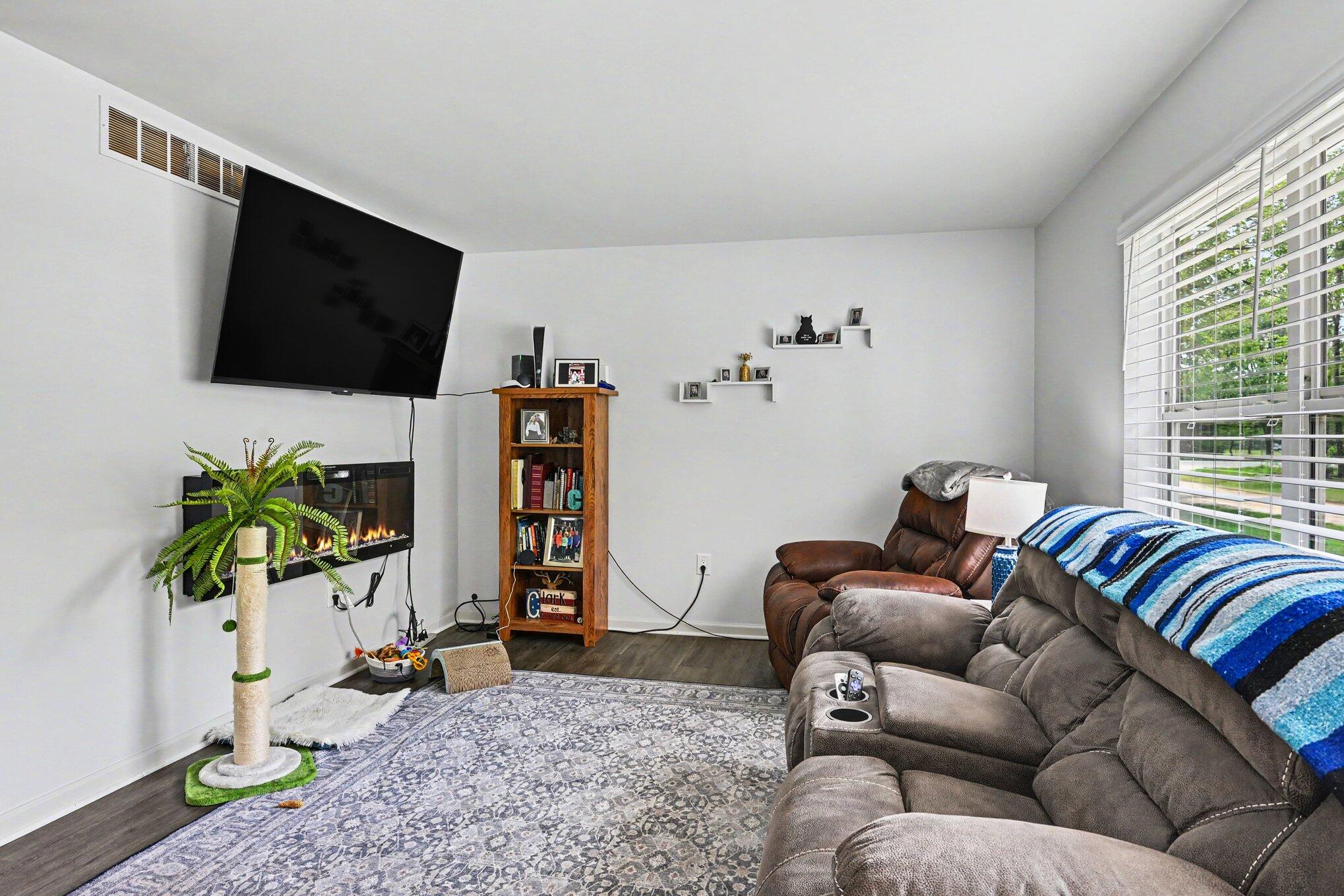 20282 Groveland Avenue Three Rivers, MI 49093 - Photo 7 of 23 file_6707