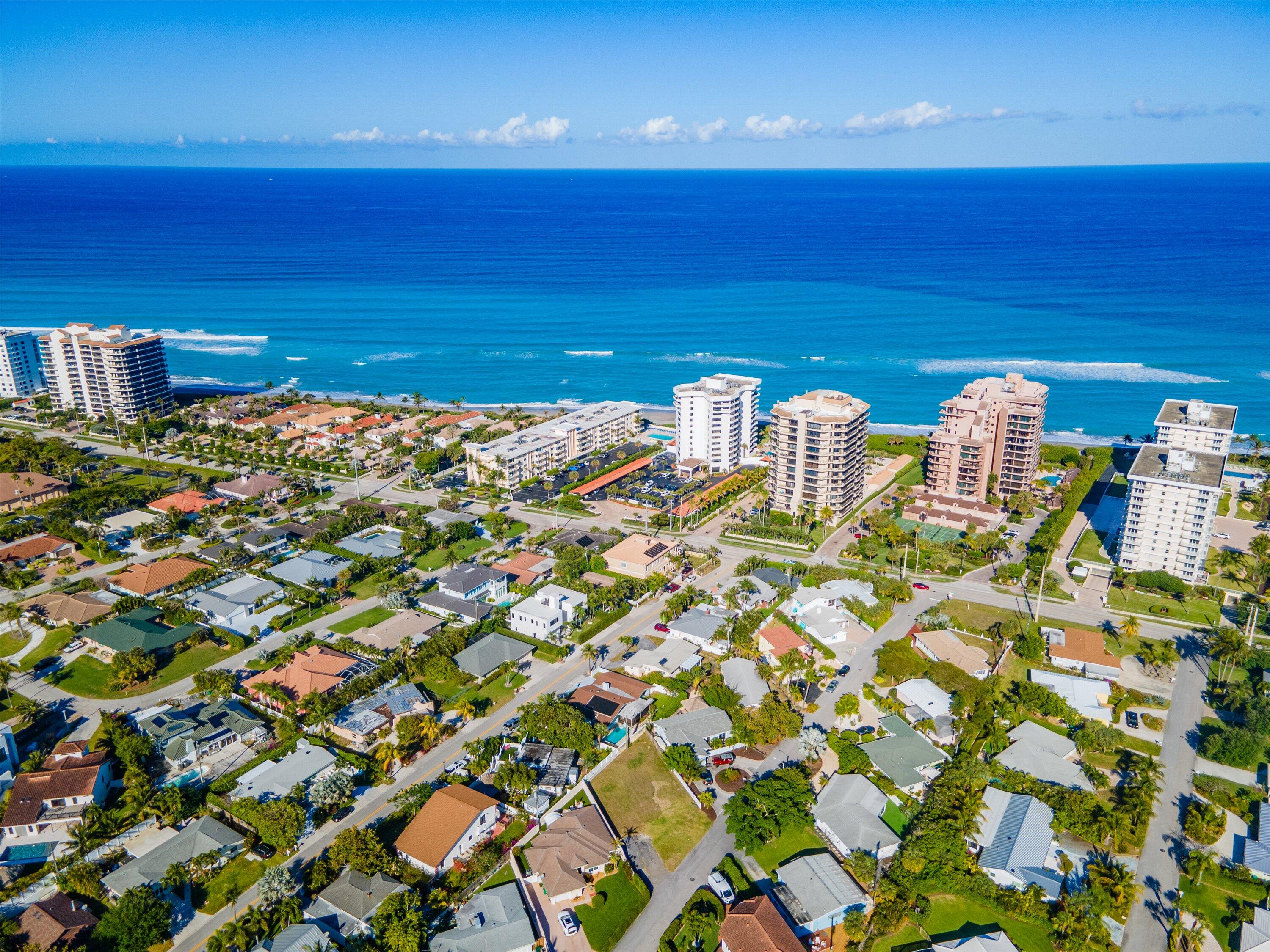 451 Neptune Road Juno Beach, FL 33408 - Photo 9 of 13 a view of city