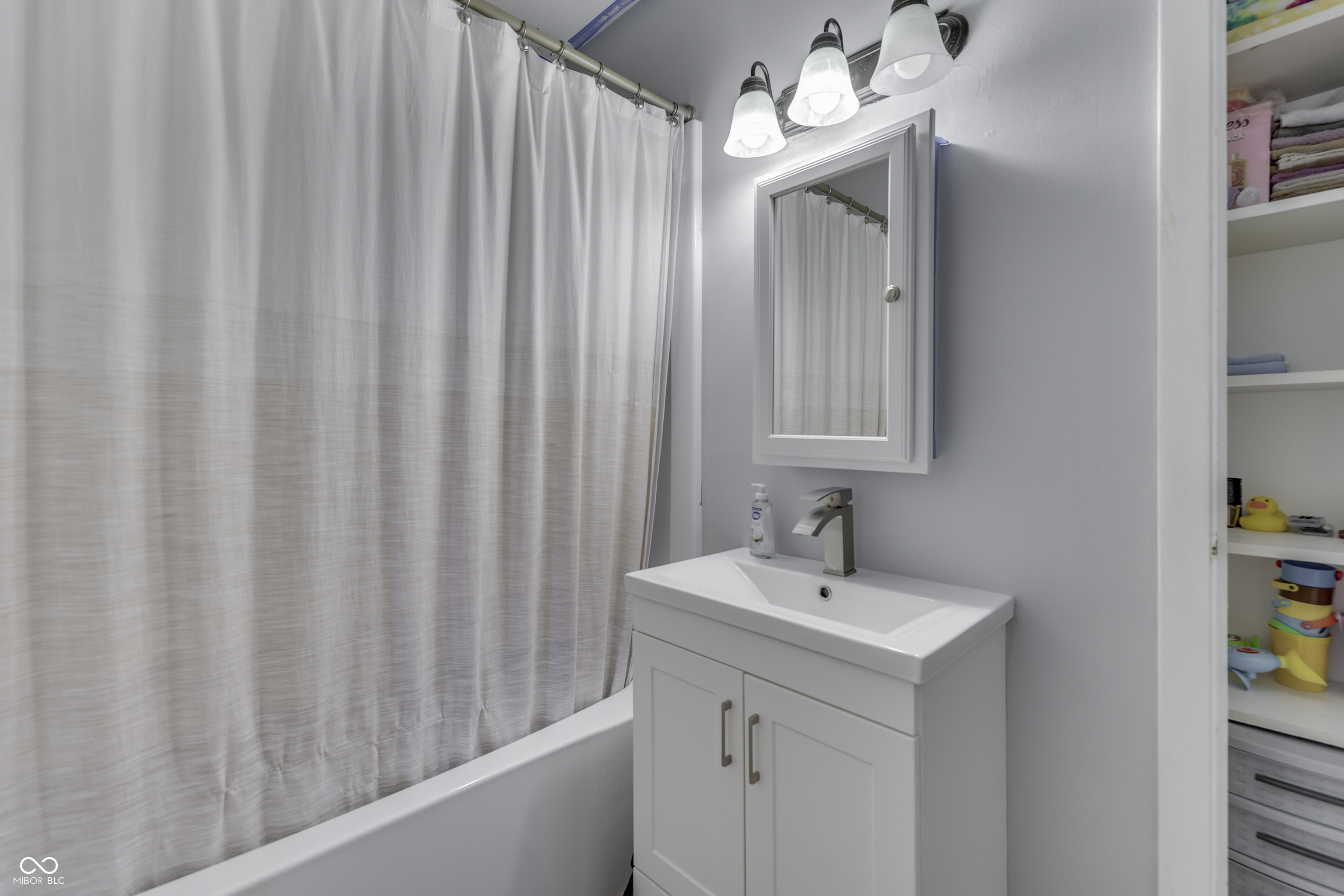 8025 West Sycamore Road Fairland, IN 46126 - Photo 24 of 39 Gallery Image 24