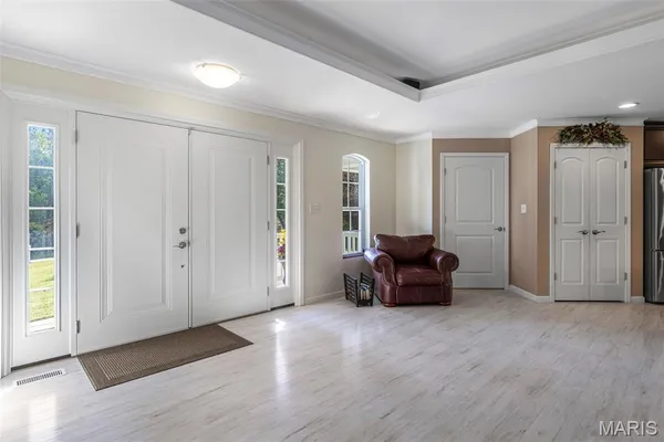 $549,900 | 5753 Forest Drive, Hillsboro, MO 63050