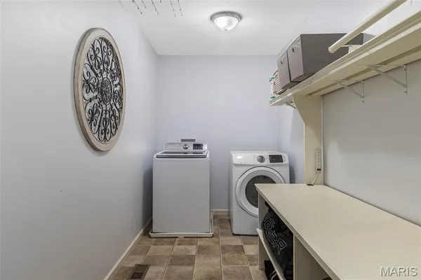 $549,900 | 5753 Forest Drive, Hillsboro, MO 63050