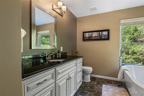 $549,900 | 5753 Forest Drive, Hillsboro, MO 63050