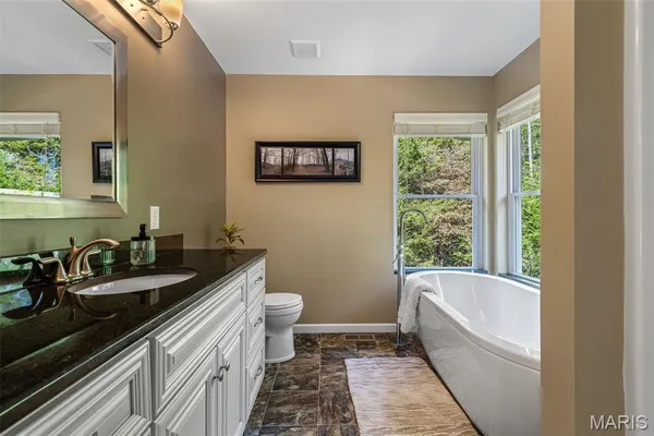 $549,900 | 5753 Forest Drive, Hillsboro, MO 63050