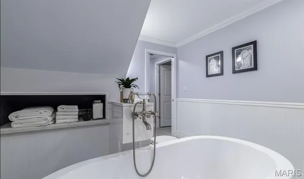 $549,900 | 5753 Forest Drive, Hillsboro, MO 63050