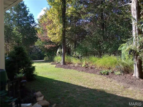 $549,900 | 5753 Forest Drive, Hillsboro, MO 63050