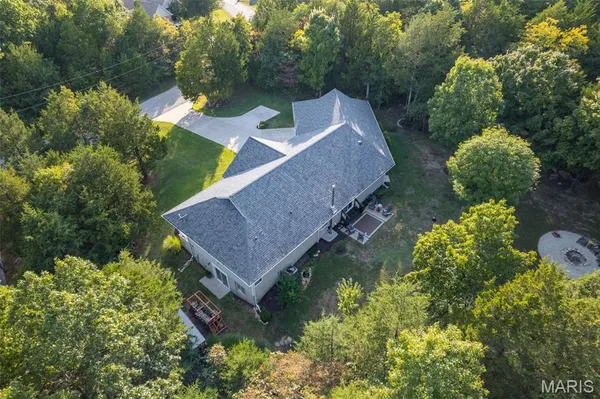 $549,900 | 5753 Forest Drive, Hillsboro, MO 63050