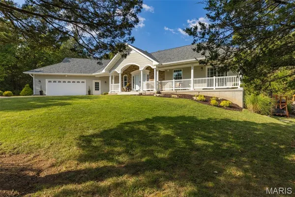 $549,900 | 5753 Forest Drive, Hillsboro, MO 63050