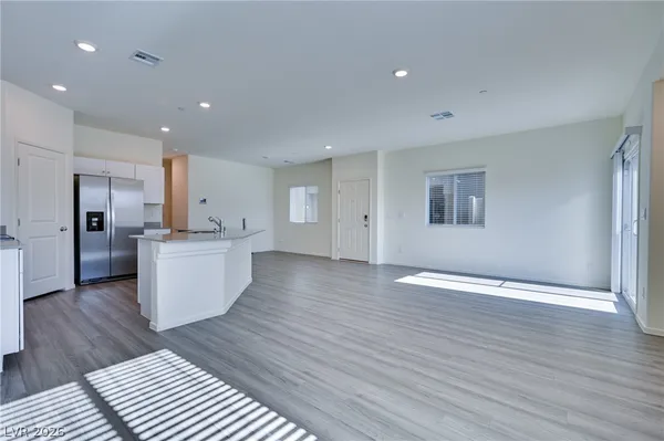 $2,100 | 7935 Aurora Sky Street, Unit 3, North Las Vegas, NV 89084