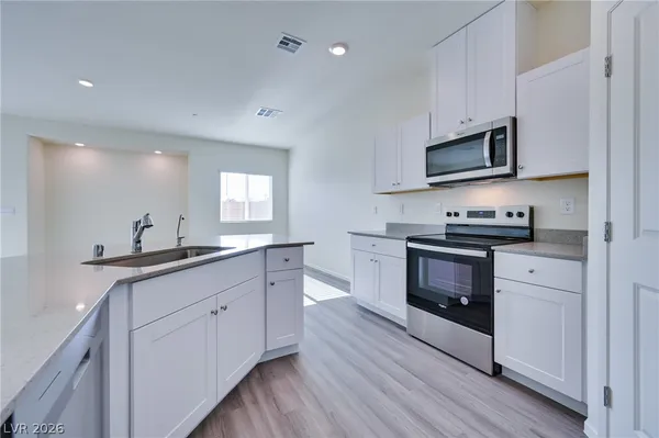 $2,100 | 7935 Aurora Sky Street, Unit 3, North Las Vegas, NV 89084