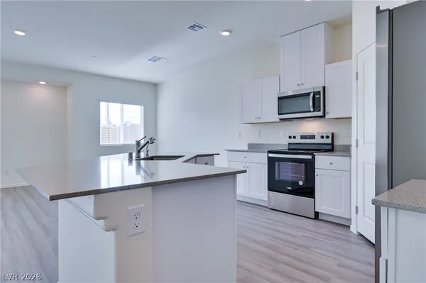 $2,100 | 7935 Aurora Sky Street, Unit 3, North Las Vegas, NV 89084