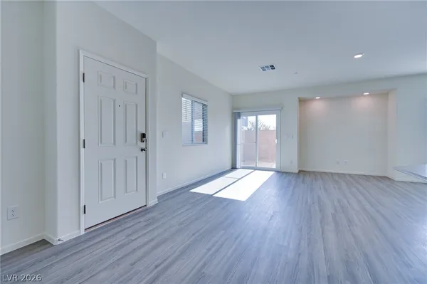 $2,100 | 7935 Aurora Sky Street, Unit 3, North Las Vegas, NV 89084