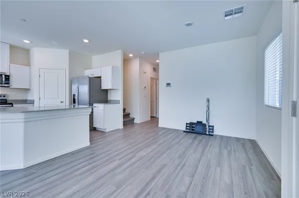 $2,100 | 7935 Aurora Sky Street, Unit 3, North Las Vegas, NV 89084