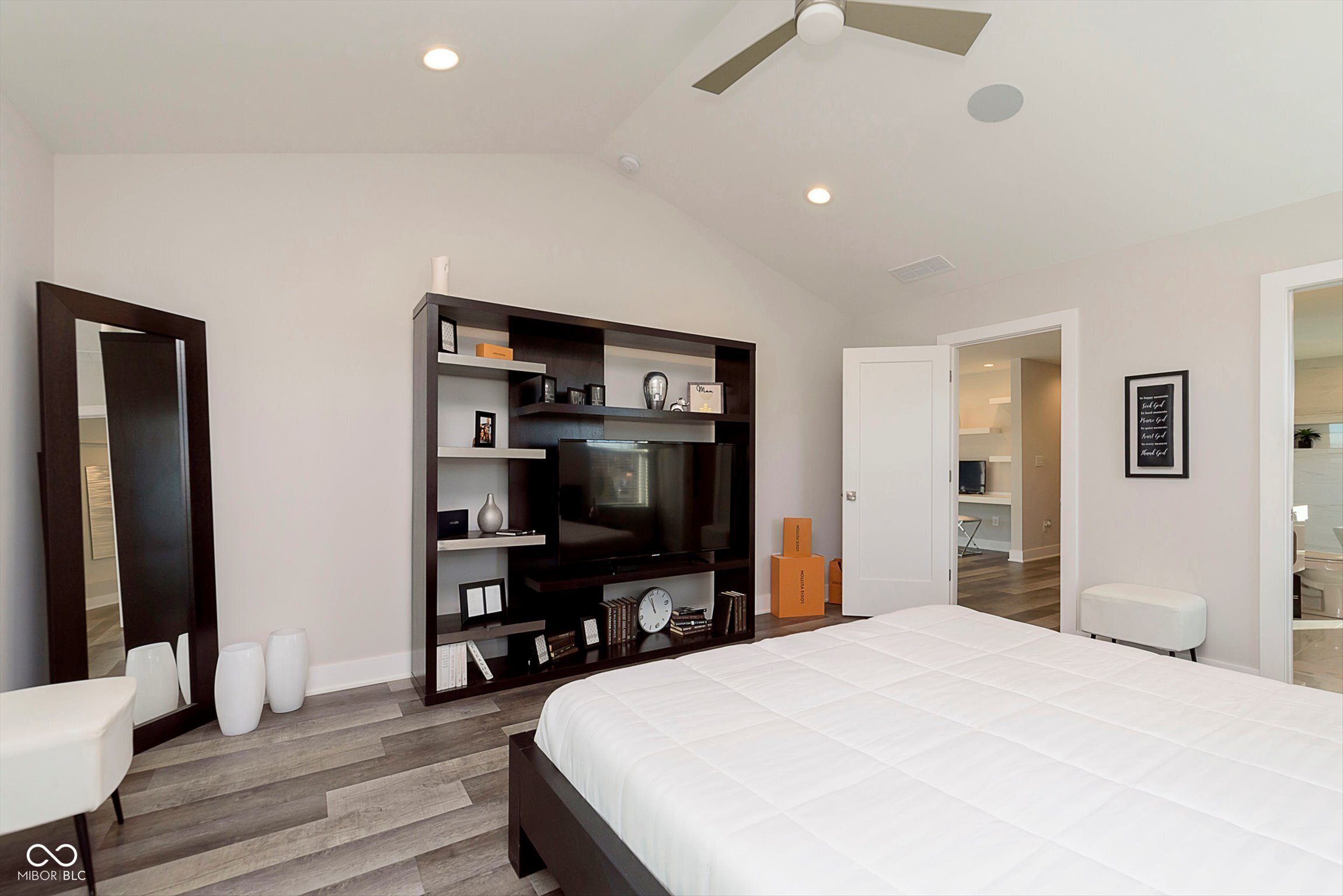 429 West 86th Street Indianapolis, IN 46260 - Photo 15 of 34