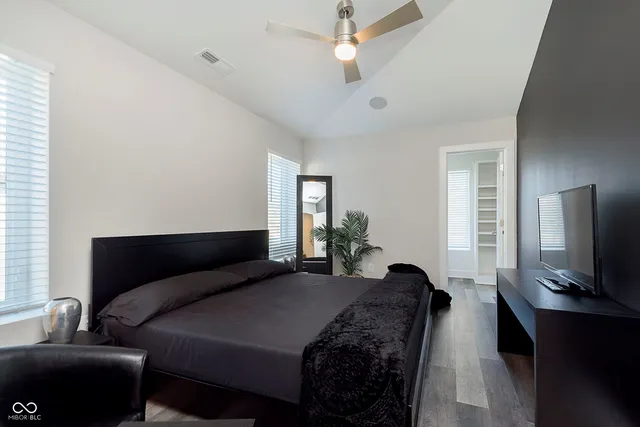 $5,900 | 429 West 86th Street, Indianapolis, IN 46260