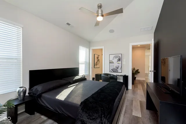 $5,900 | 429 West 86th Street, Indianapolis, IN 46260