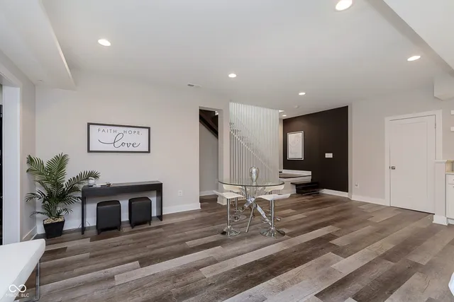 $5,900 | 429 West 86th Street, Indianapolis, IN 46260