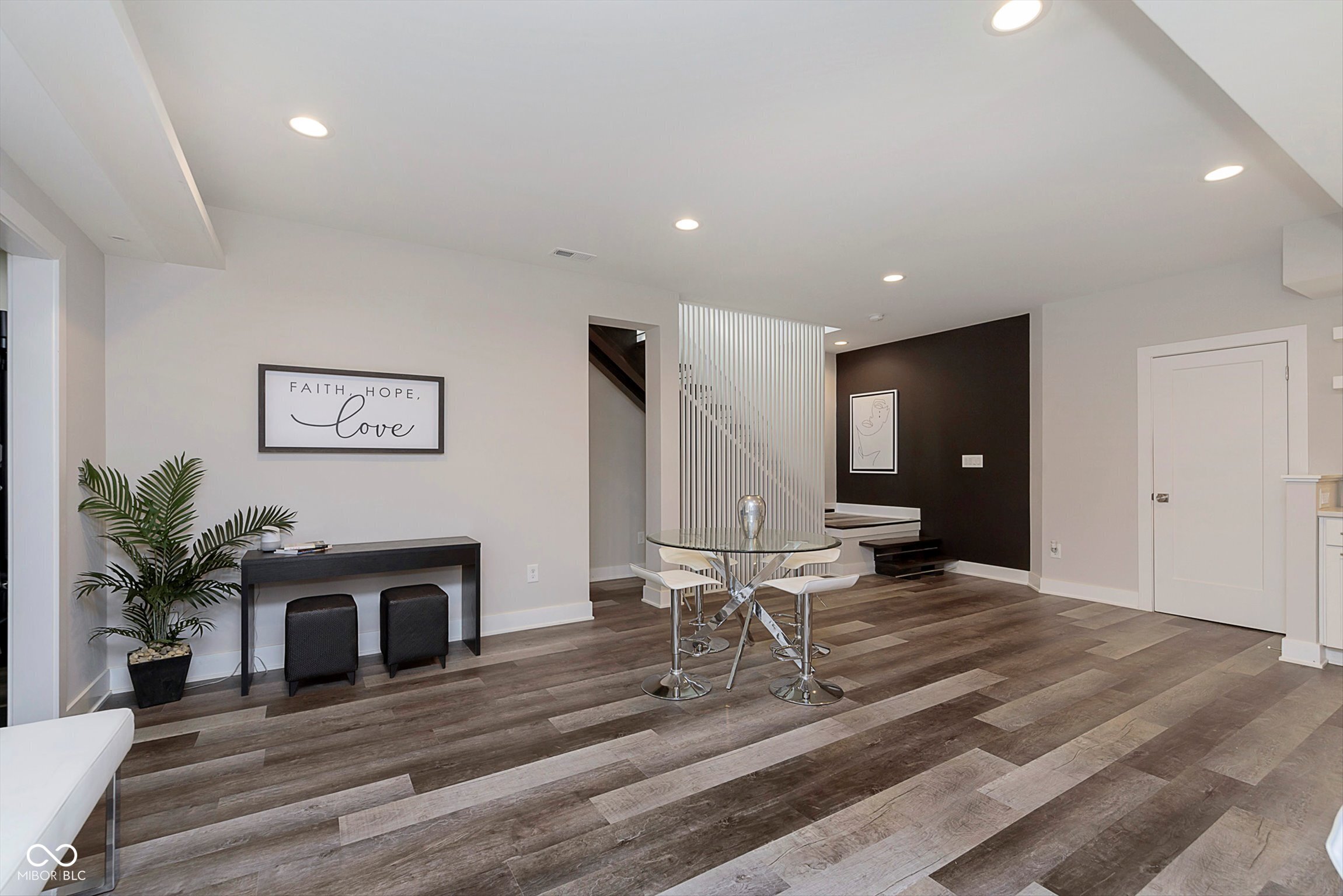 429 West 86th Street Indianapolis, IN 46260 - Photo 25 of 34