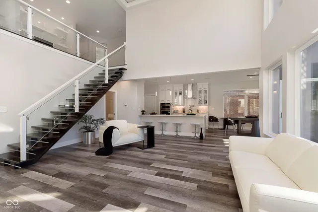 $5,900 | 429 West 86th Street, Indianapolis, IN 46260