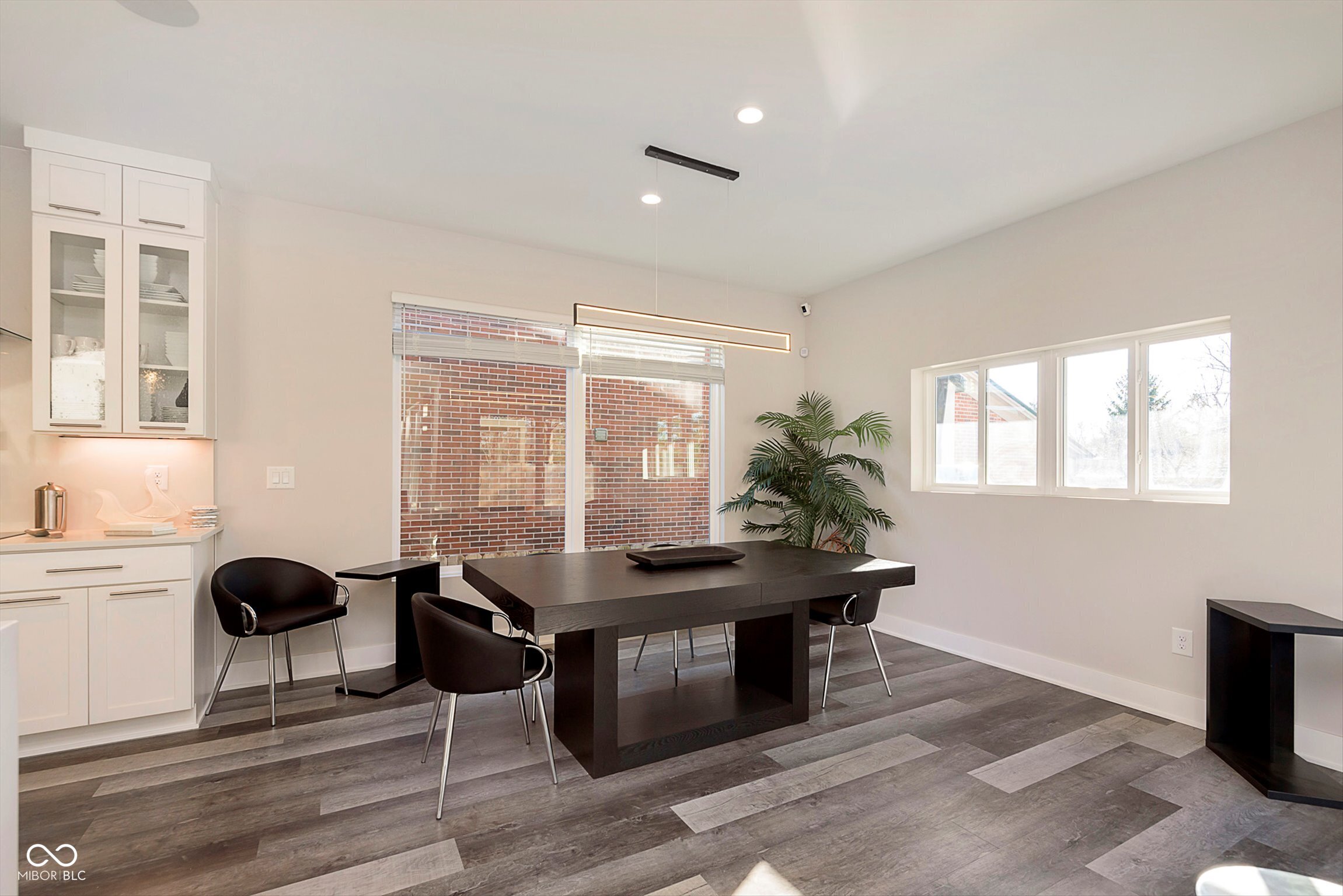 429 West 86th Street Indianapolis, IN 46260 - Photo 7 of 34