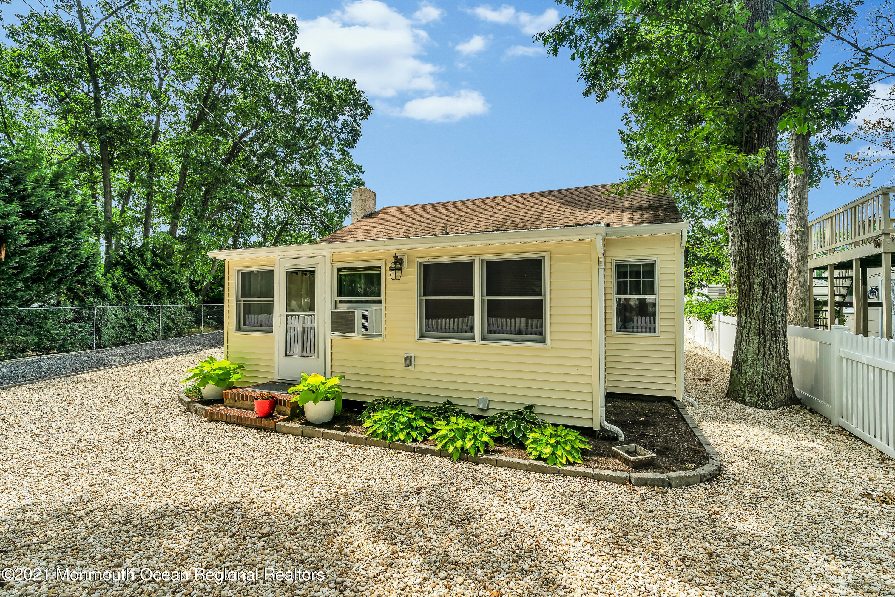 46 Liverpool Road Brick, NJ 08723 - Photo 2 of 27 1 (2)