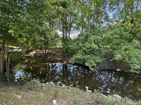 $1,700 | 38 East Main Street, Unit 1, Walden, NY 12586