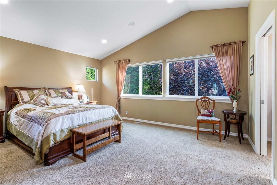 4613 Northeast 2nd Street Renton, WA 98059 - Photo 13 of 27