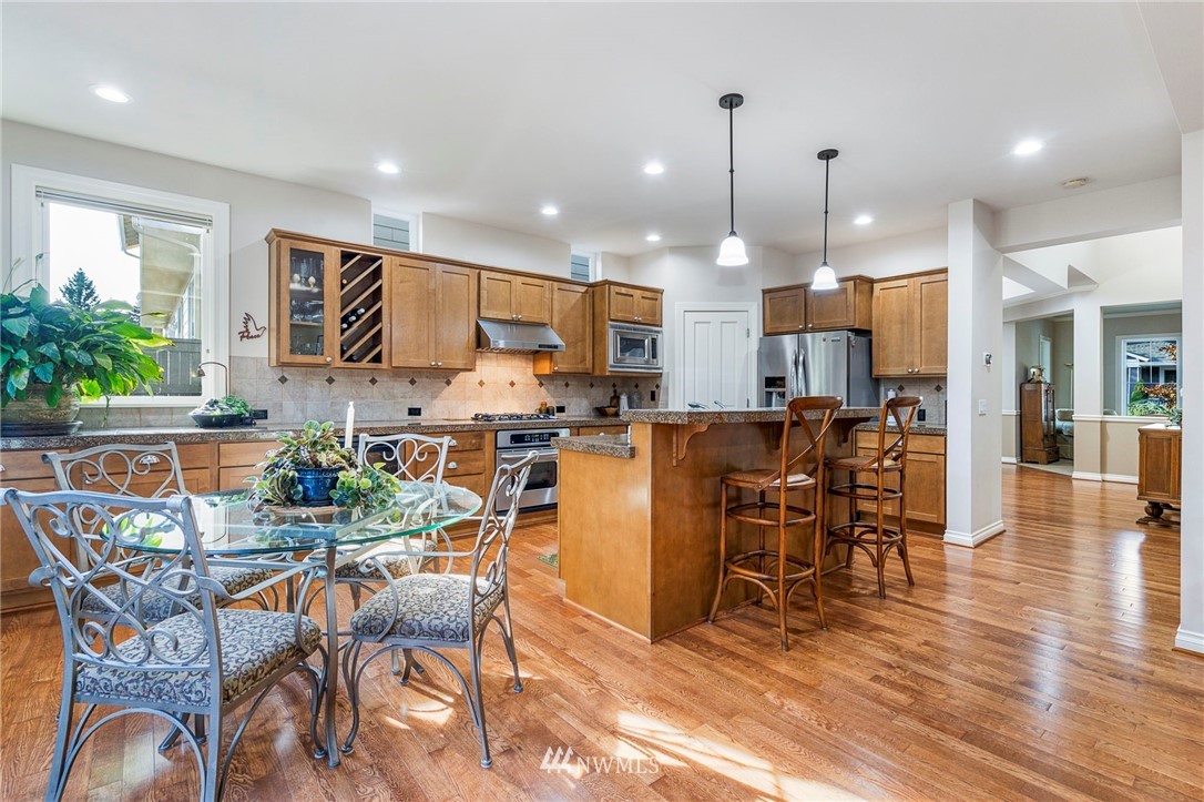 4613 Northeast 2nd Street Renton, WA 98059 - Photo 8 of 27