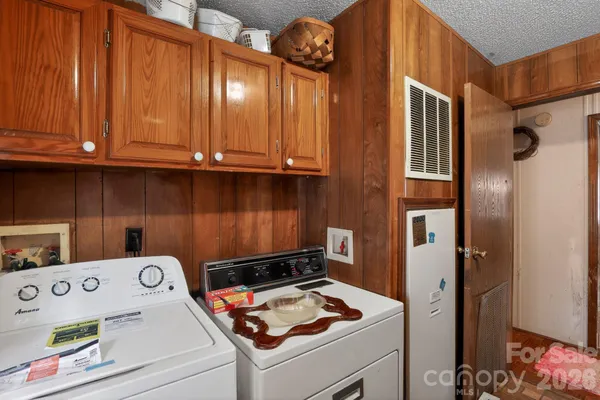 $169,000 | 15 Wright Road, Whittier, NC 28789