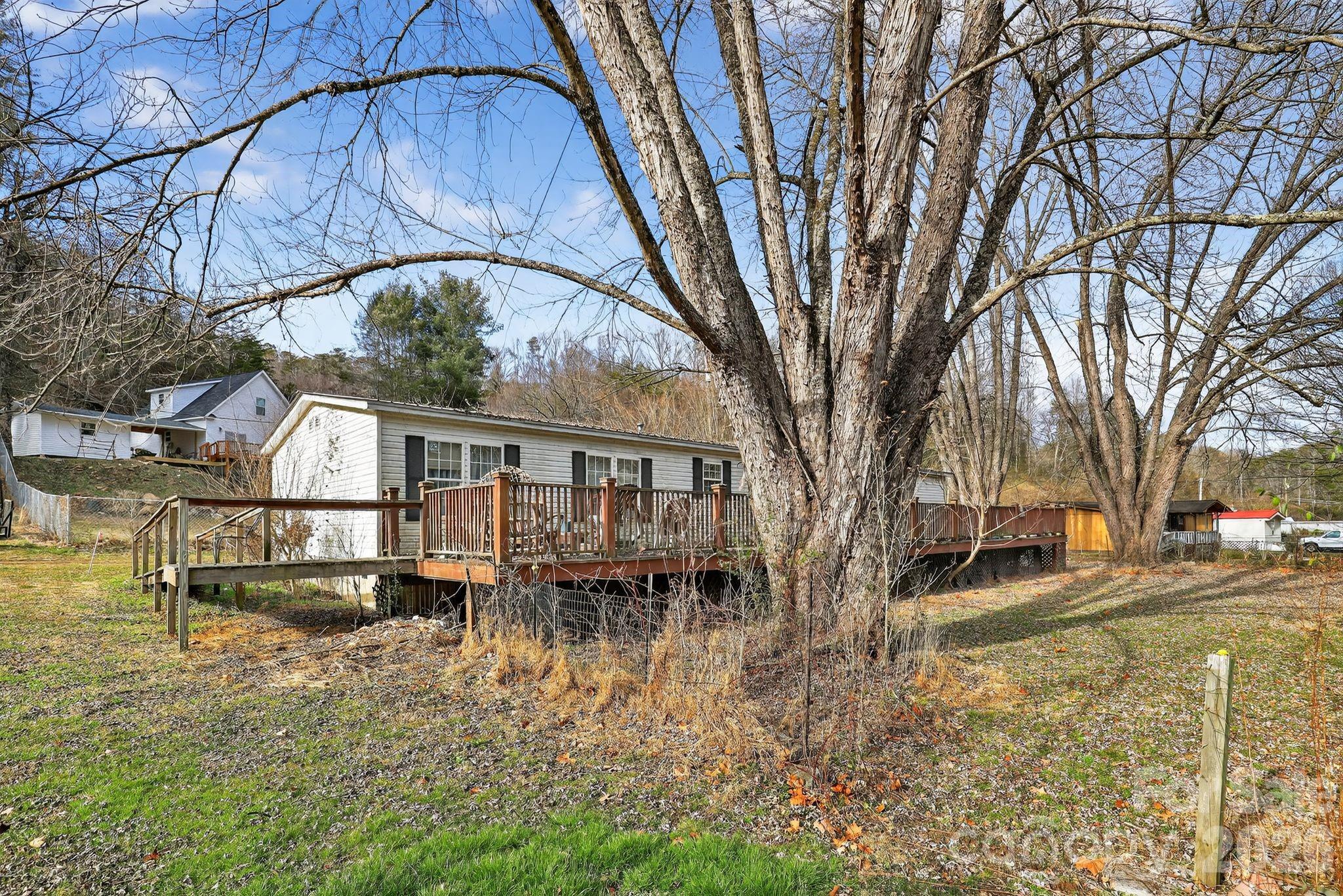 15 Wright Road Whittier, NC 28789 - Photo 3 of 30