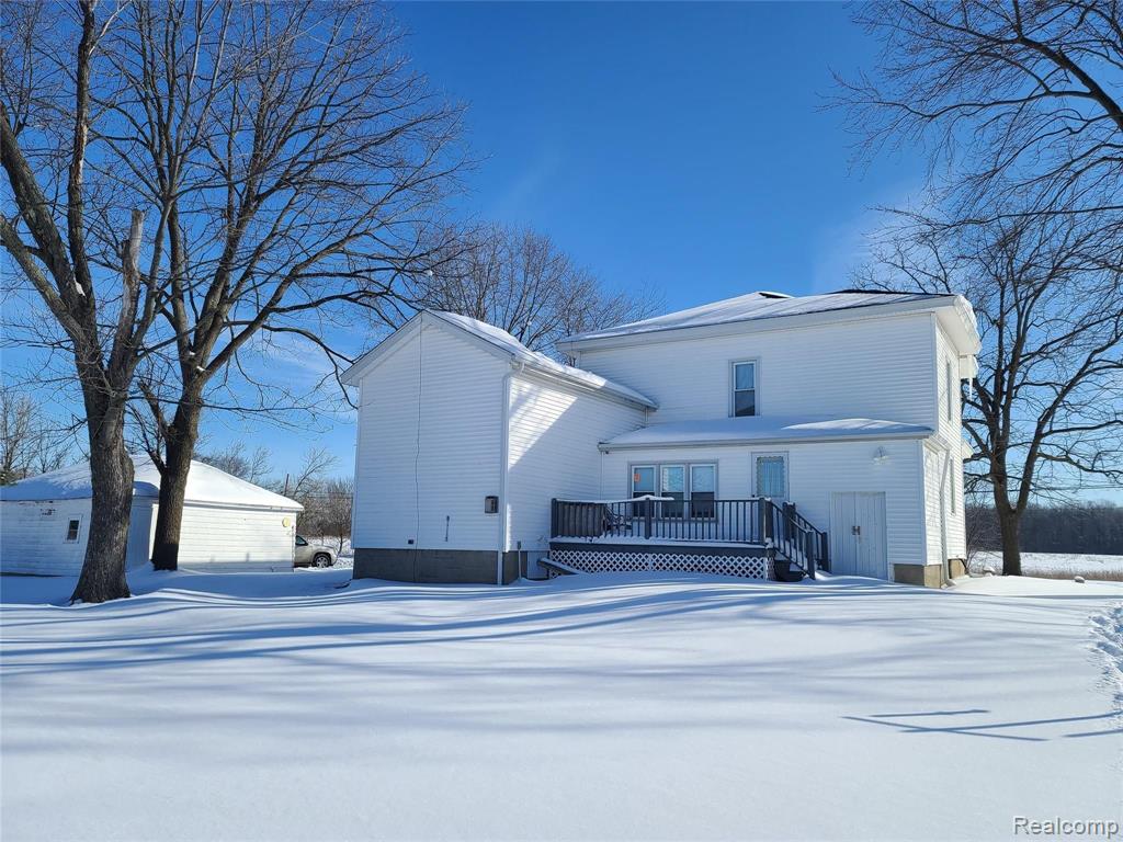 4210 South Genesee Road Grand Blanc, MI 48439 - Photo 4 of 34