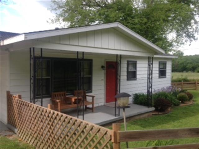 134 Carlisle Road Dover, TN 37058 - Photo 1 of 10 134 Carlisle Road, Clean and Tidy. Move-in Ready!