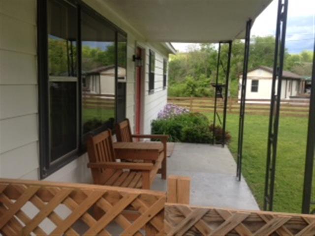 134 Carlisle Road Dover, TN 37058 - Photo 2 of 10 Cozy front porch.