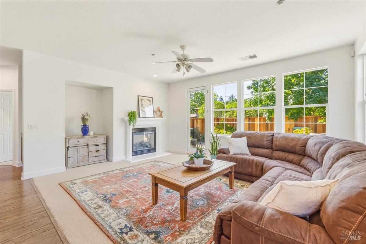 214 Ranch Court Novato, CA 94945 - Photo 14 of 41