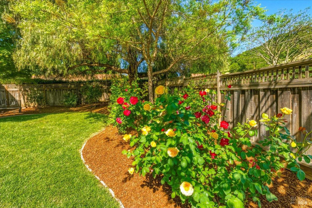 214 Ranch Court Novato, CA 94945 - Photo 4 of 41