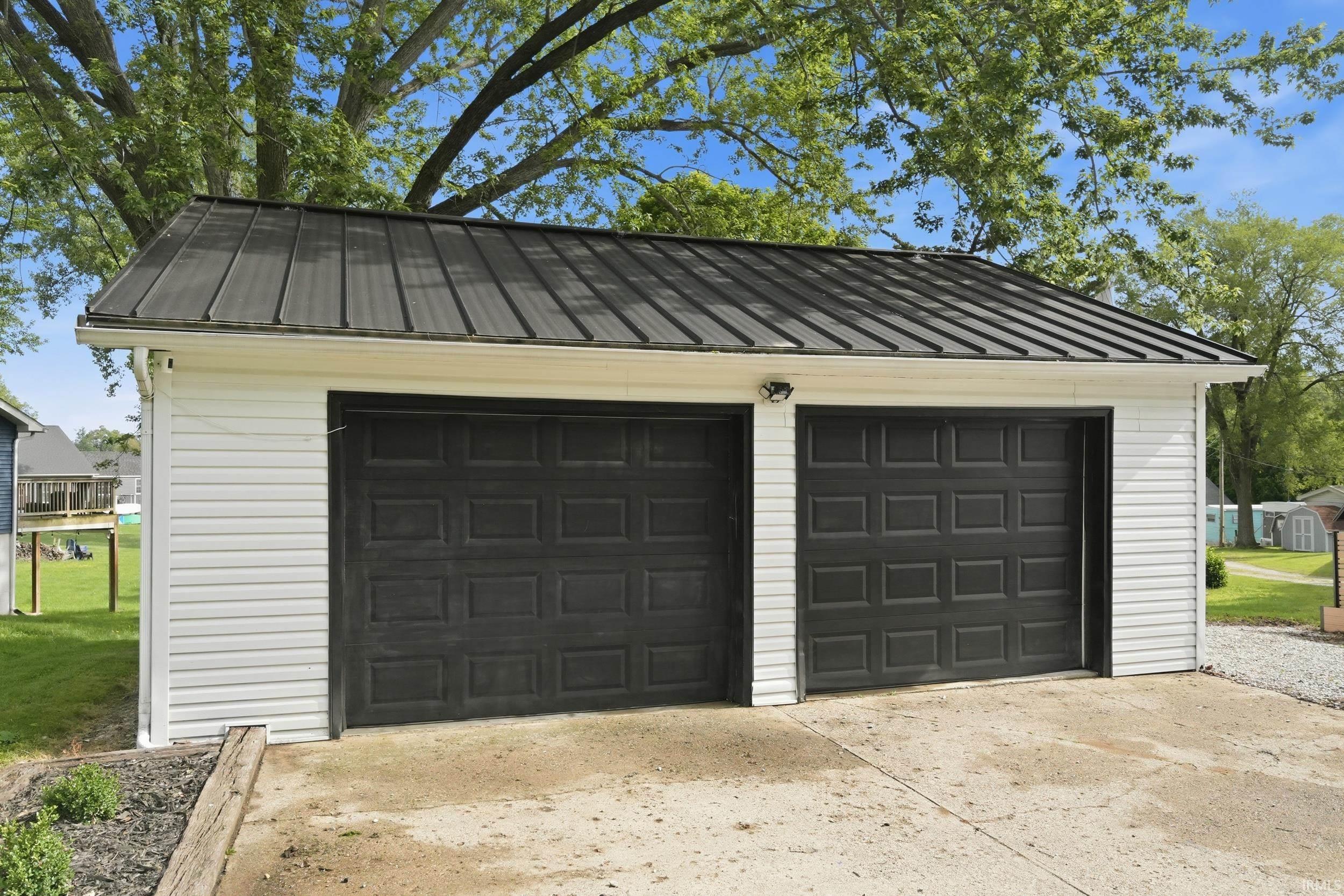 8978 East Backwater Road North Webster, IN 46555 - Photo 21 of 23