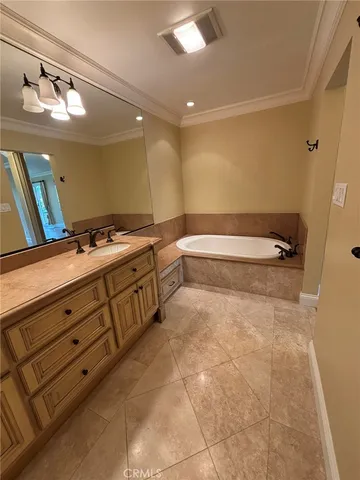 $4,900 | 639 Paseo De La Playa, Unit 104, Redondo Beach, CA 90277