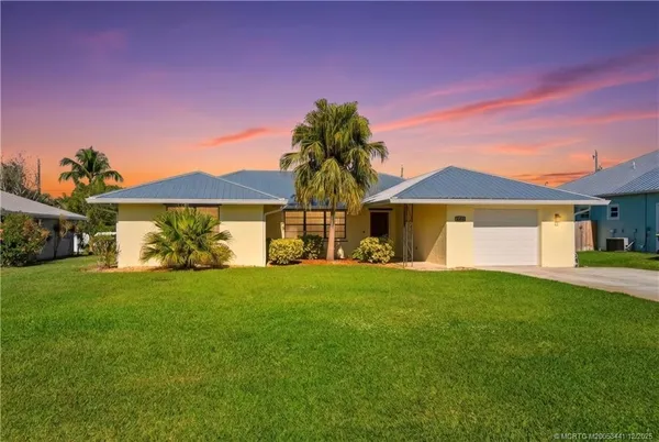 $460,000 | 4665 Southeast Manatee Terrace, Stuart, FL 34997