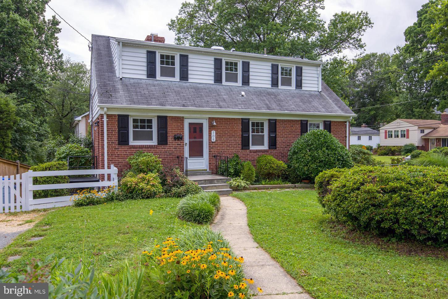 706 Lanark Way Silver Spring, MD 20901 - Photo 1 of 30 Exterior (Front)