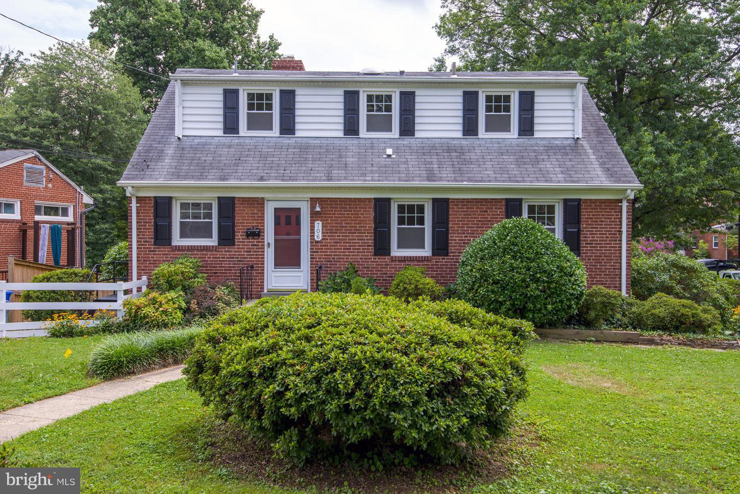 706 Lanark Way Silver Spring, MD 20901 - Photo 2 of 30 Exterior (Front)