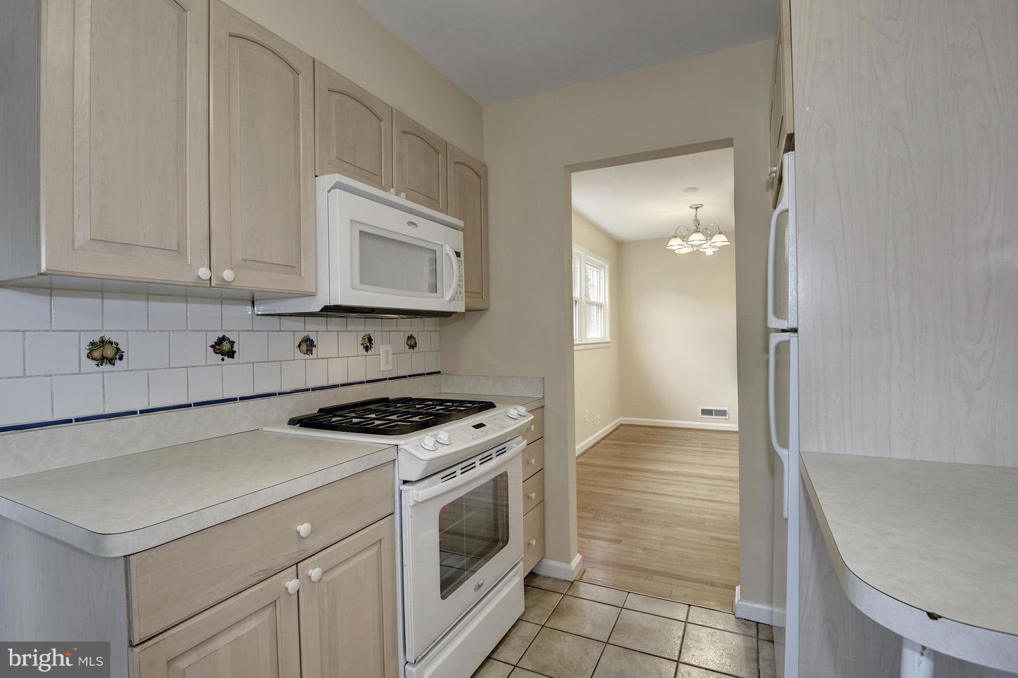 706 Lanark Way Silver Spring, MD 20901 - Photo 9 of 30 Kitchen