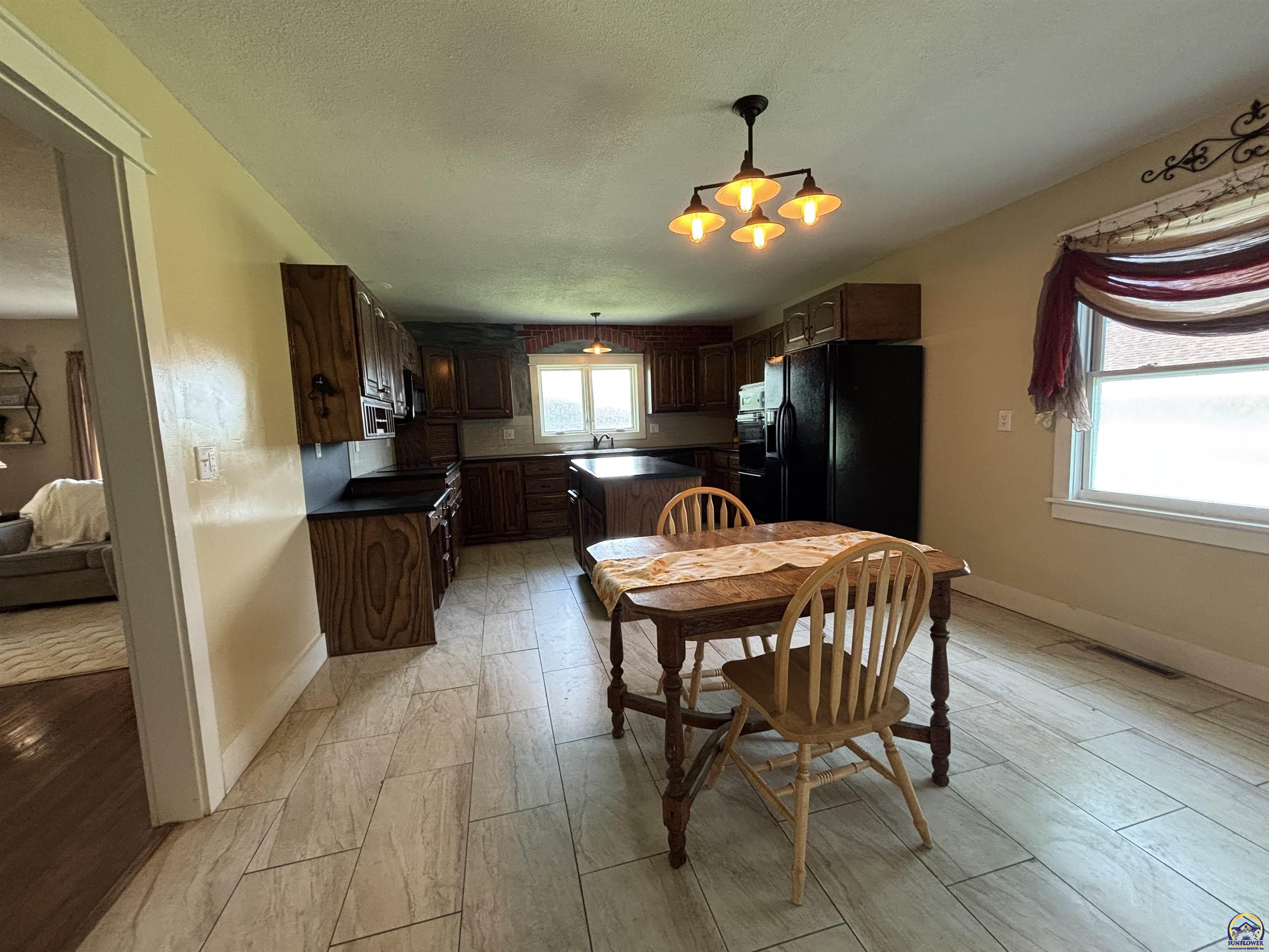 1761 Rd B2 Emporia, KS 66801 - Photo 7 of 25