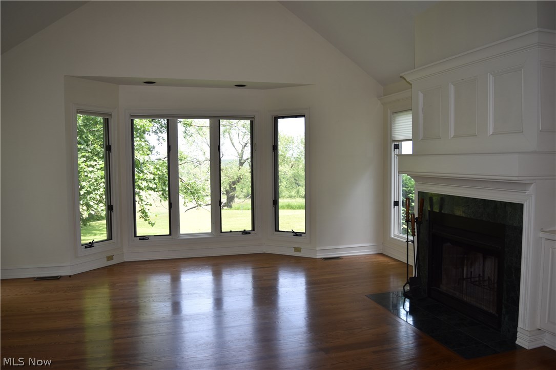 11230 Mayfield Road Chardon, OH 44024 - Photo 7 of 34 Gallery Image 7