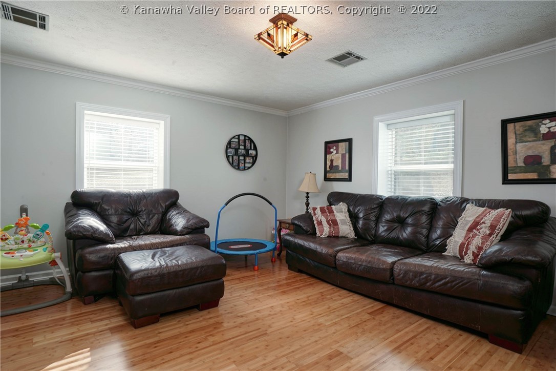1102 Oakmont Road Charleston, WV 25314 - Photo 34 of 37 Gallery Image 34