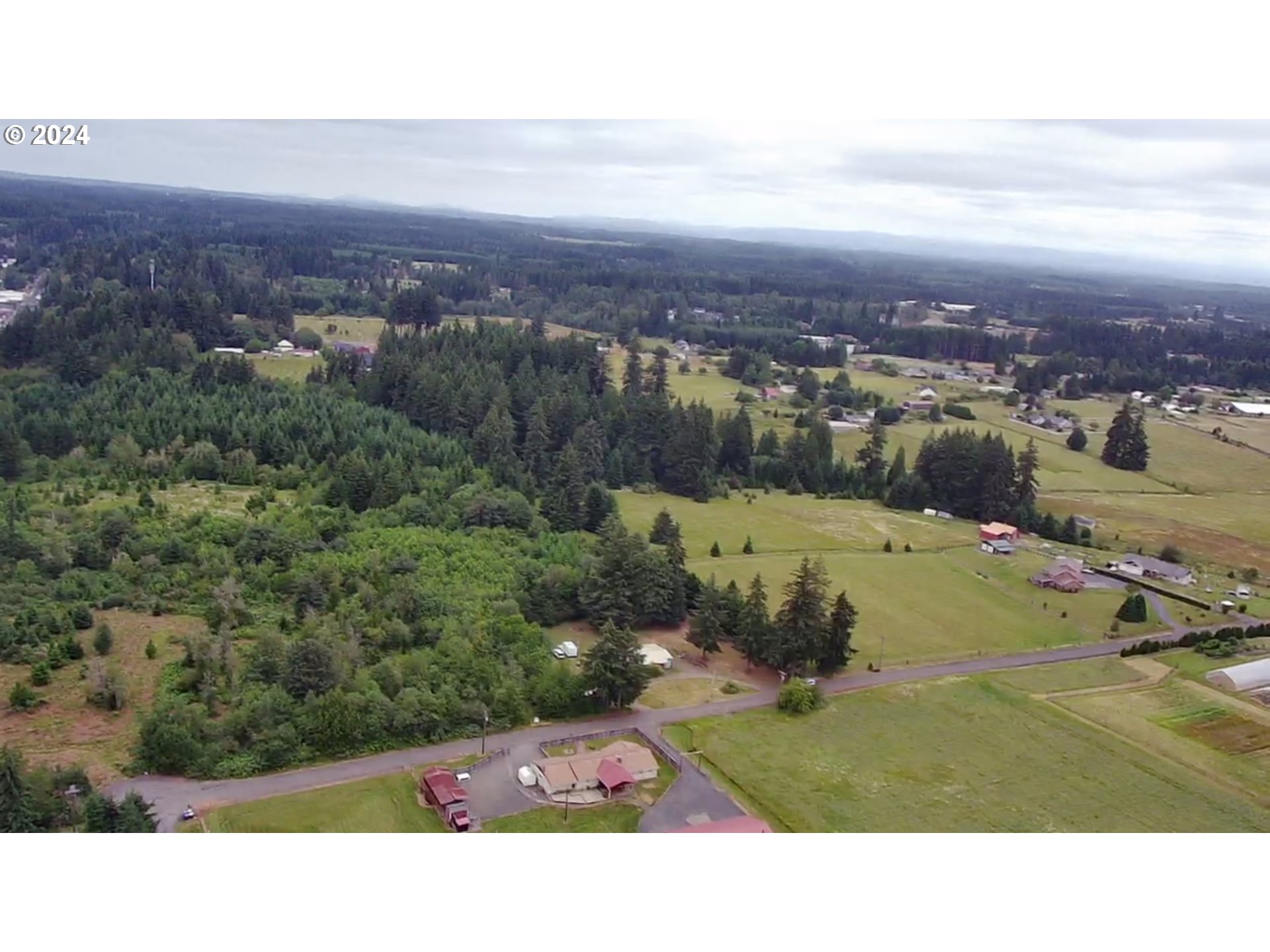 244 Bay Road Winlock, WA 98596 - Photo 11 of 29 a view of a city