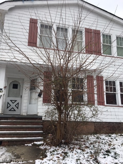 1983 Hilton Road, Unit 85 Cleveland, OH 44112 - Photo 3 of 35