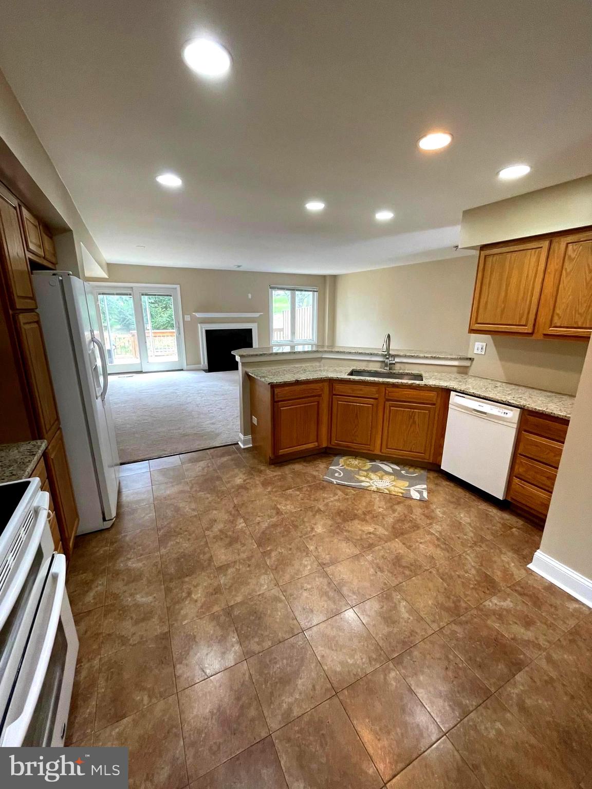 282 Fox Run Exton, PA 19341 - Photo 4 of 21 Kitchen